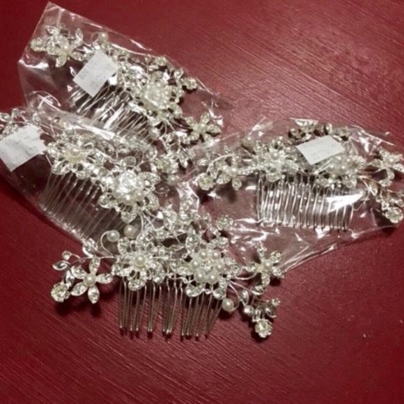 NWOT! Bridesmaids hair clips (3 available)❤️ - Picture 3 of 3